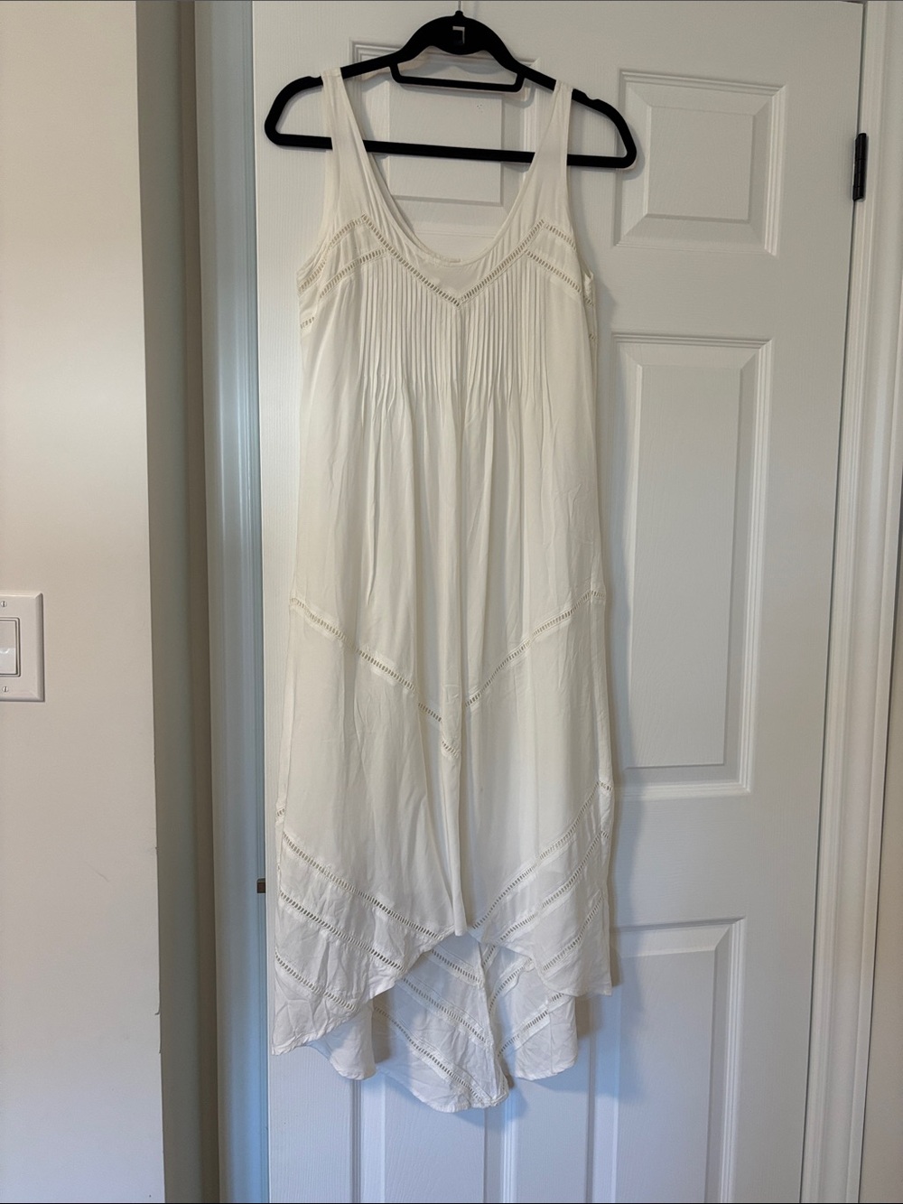 Greylin Cream High-Low Sleeveless V-Neck Dress